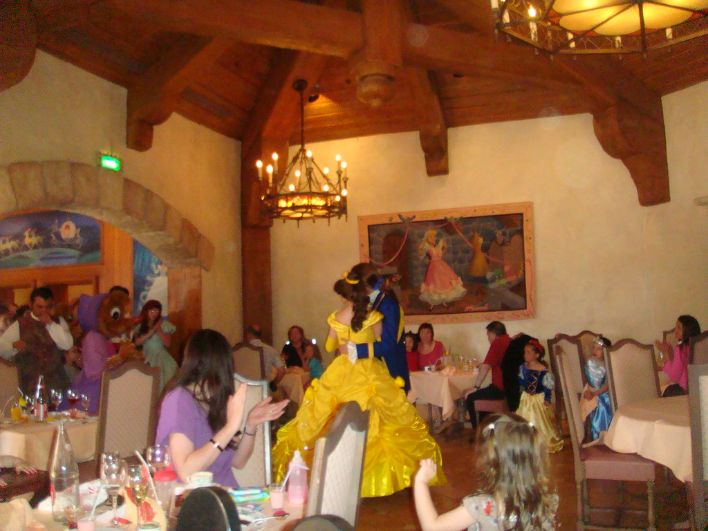 Profitez d’un petitdéjeuner royal avec les Princesses Disney